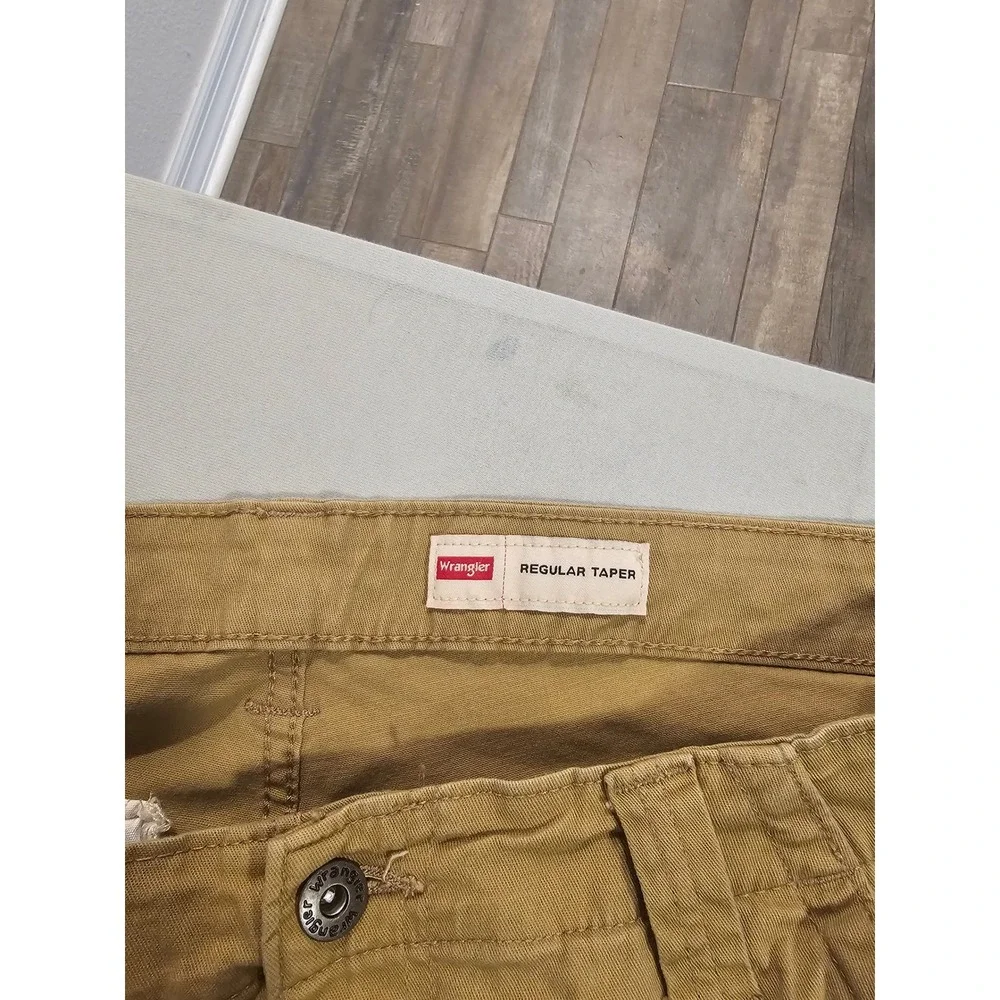 Wrangler 34x32 Regular Taper Khaki Cotton Cargo Pants